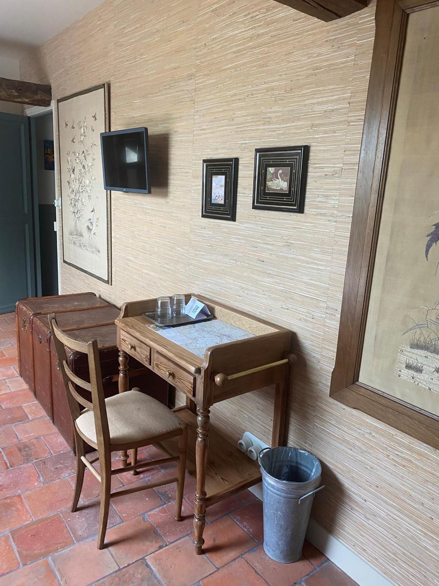 La Gironnerie Bed & Breakfast Loche-sur-Indrois Bagian luar foto